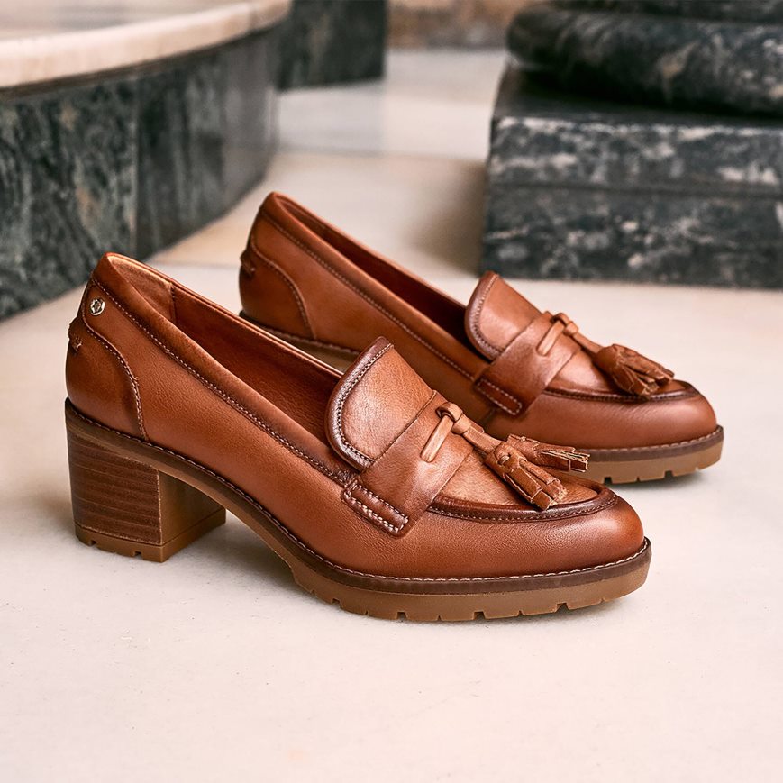 Women's Pikolinos LLANES Loafers Brown | NZ E2857A9